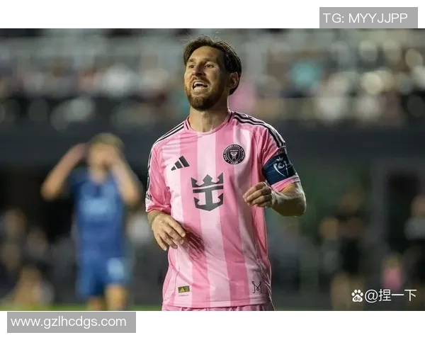 足球传奇齐聚一堂，明星球员专访揭开赛场背后的故事与荣耀